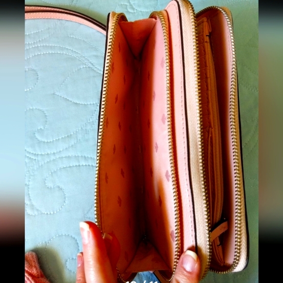 Kate Spade Staci Saffiano Leather Large Carryall Wristlet Wallet, Chalk Pink - Picture 3 of 11